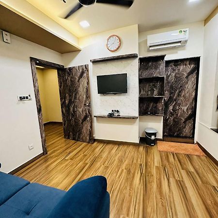 Hotel E Classico Бхавнагар Екстериор снимка